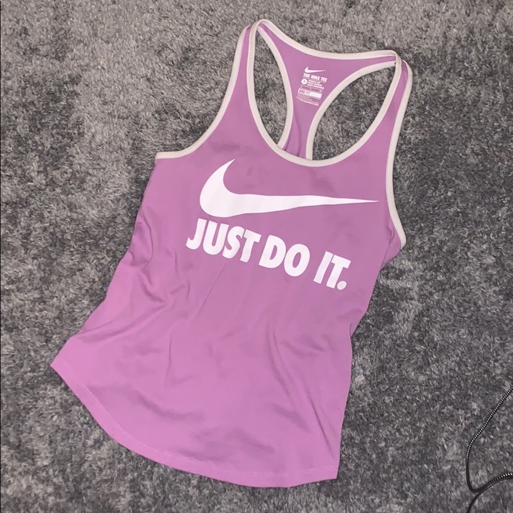 💜3/$25 Nike Racerback Tank
